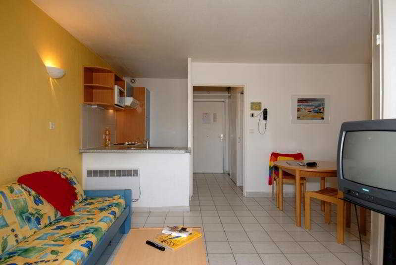 Residence Odalys Open Golfe Juan Eksteriør billede