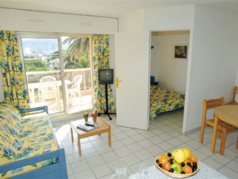 Residence Odalys Open Golfe Juan Eksteriør billede