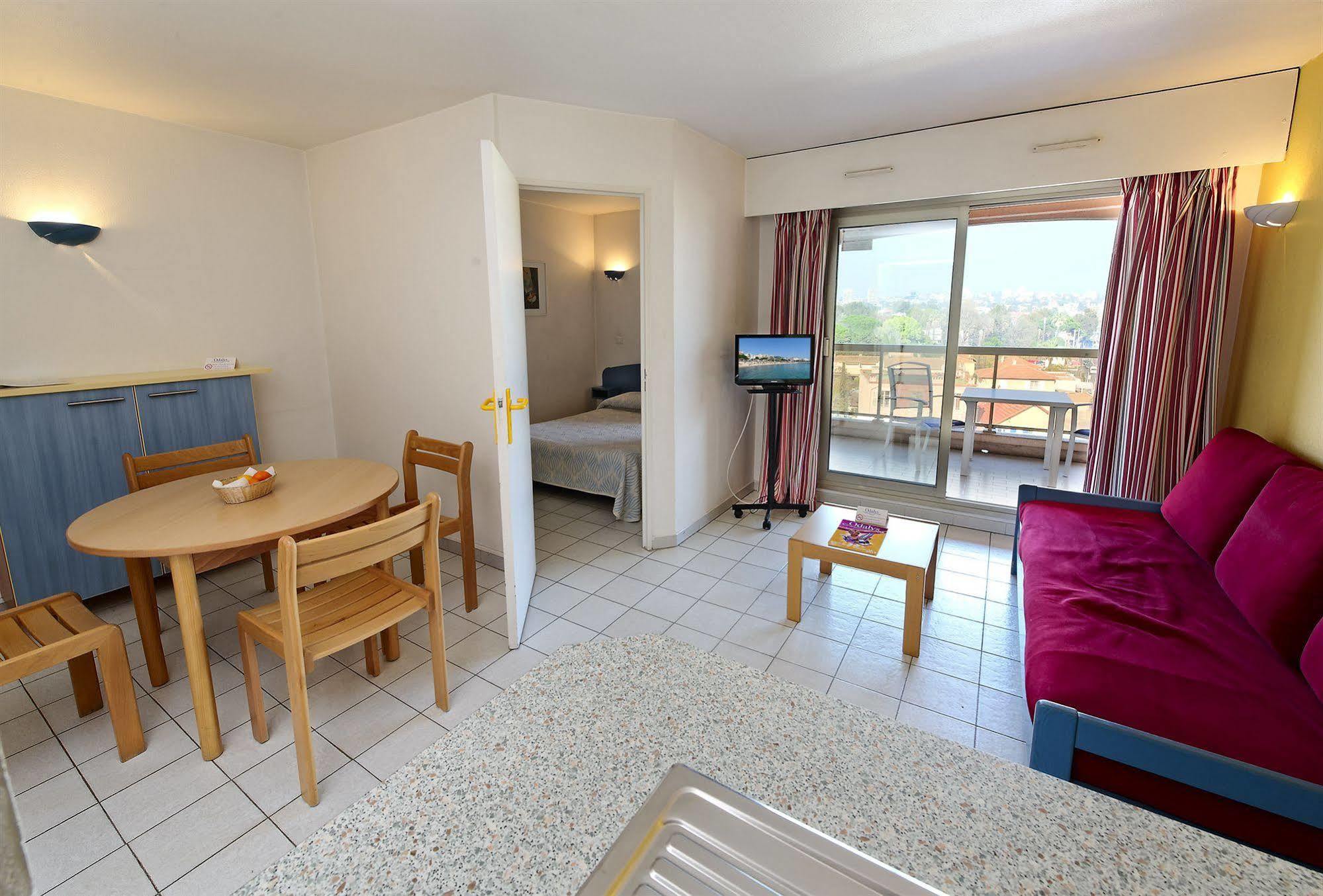Residence Odalys Open Golfe Juan Eksteriør billede